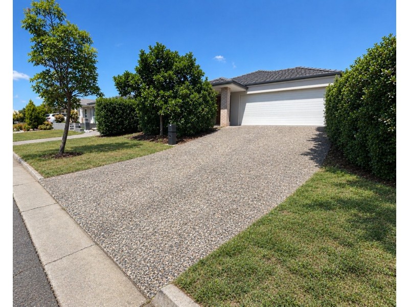 28 Girtin Circuit, Pimpama QLD 4209