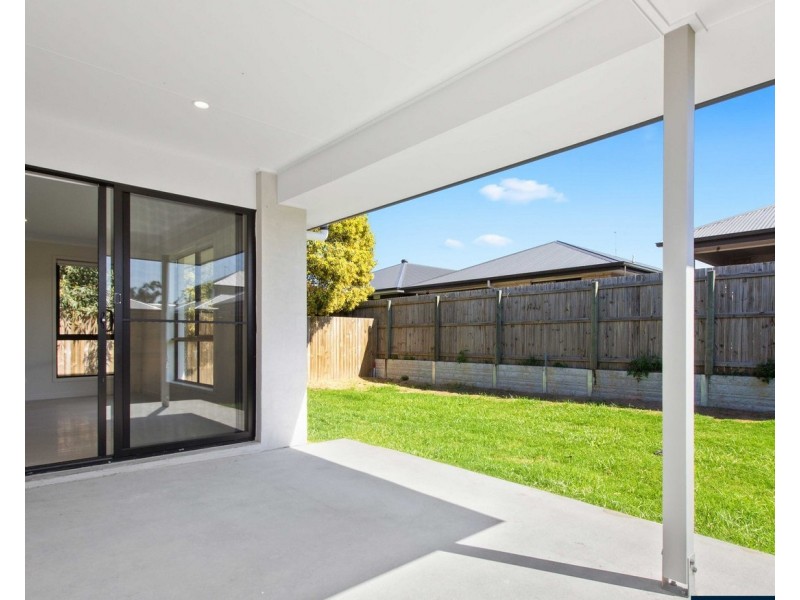 27 Prestwood Street, Logan Reserve QLD 4133