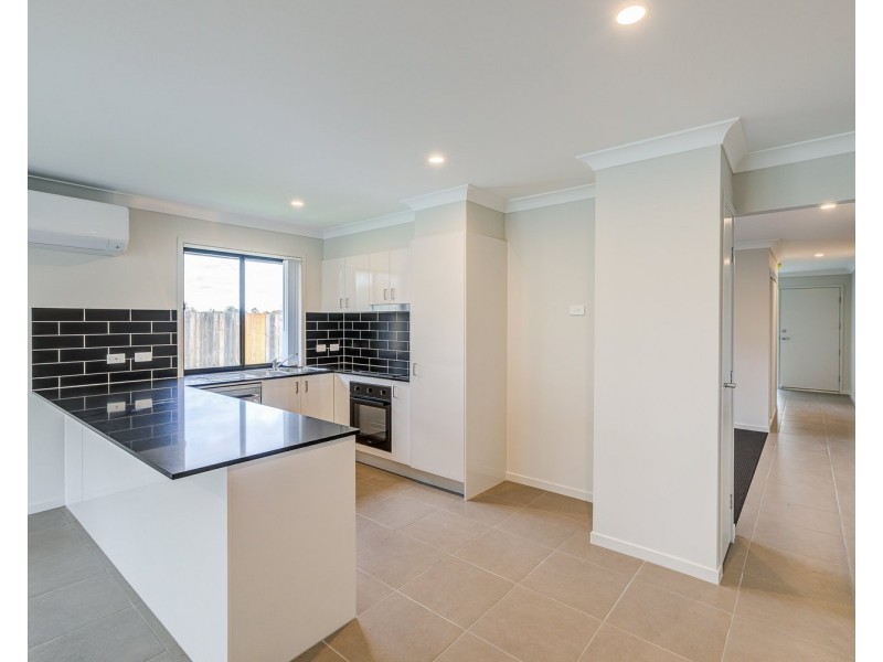 10 Chalk Street, Logan Reserve QLD 4133