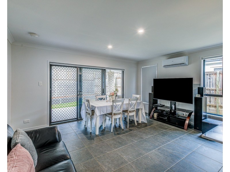 8 Optima Street, Ripley QLD 4306