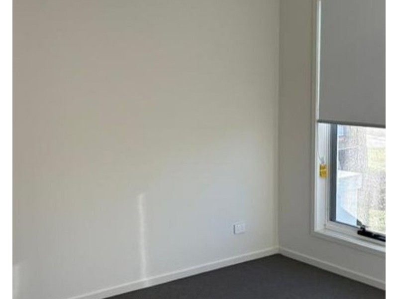 15 Chesterton Street, Redland Bay QLD 4165
