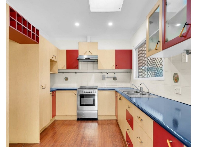 11 Dawson Street, Woodridge QLD 4114