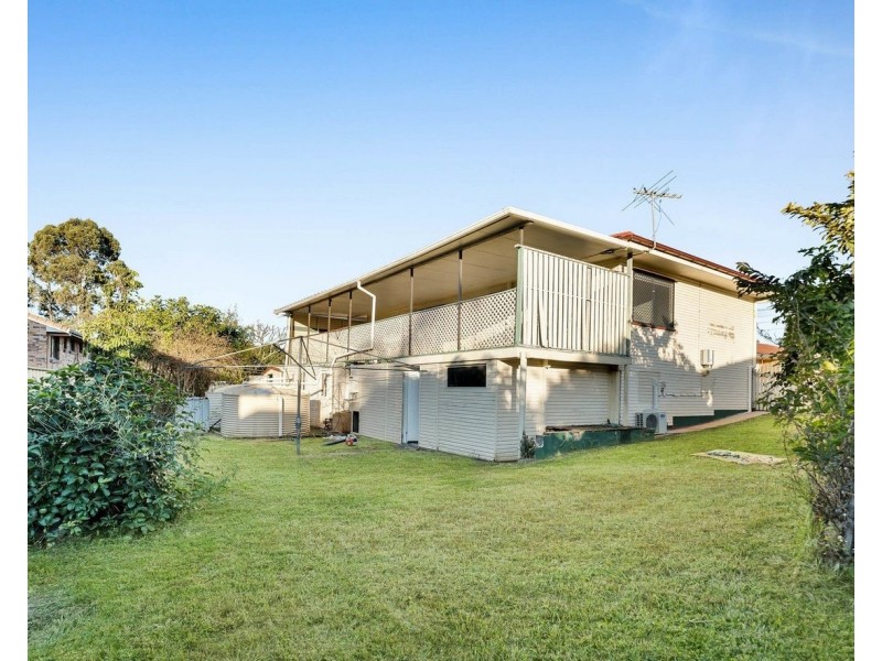 11 Dawson Street, Woodridge QLD 4114