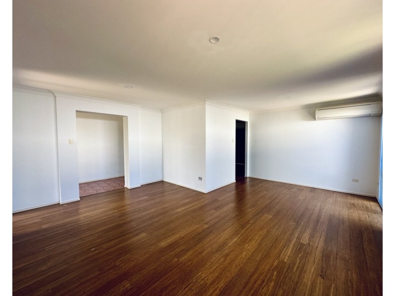 5 Whitewood Place, Molendinar QLD 4214