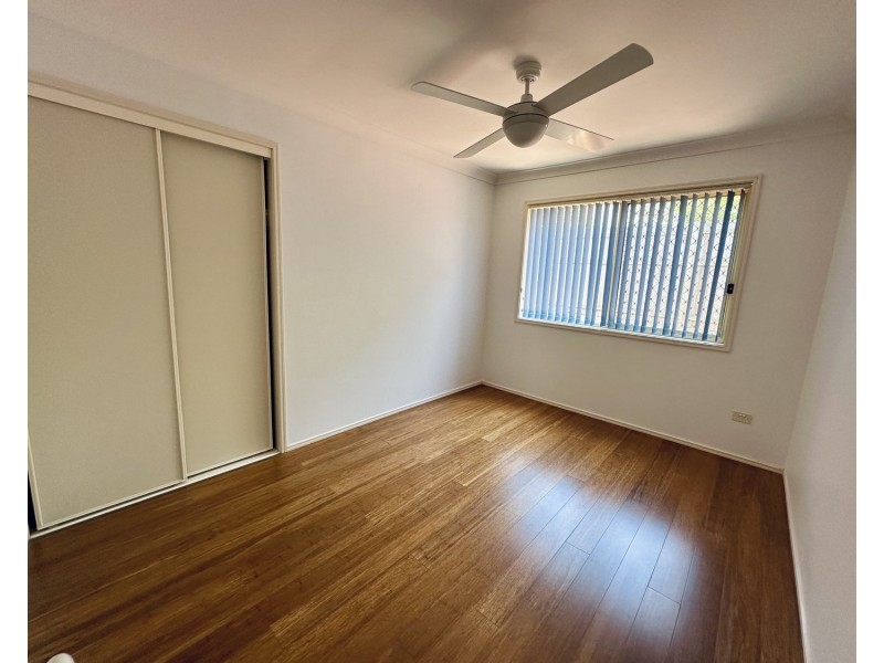 5 Whitewood Place, Molendinar QLD 4214