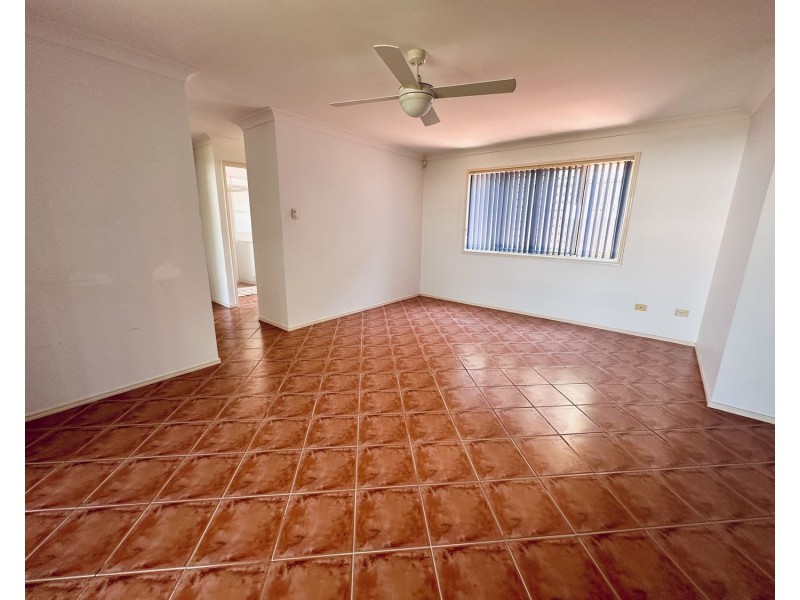 5 Whitewood Place, Molendinar QLD 4214