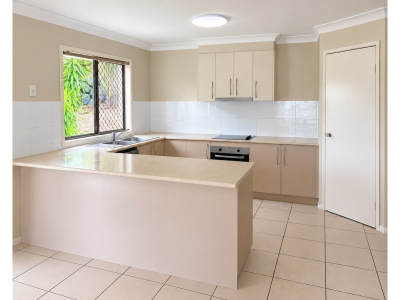 6 Peckham Court, Pacific Pines QLD 4211