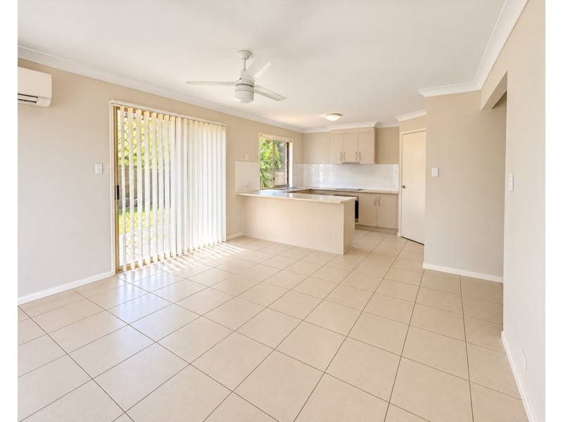 6 Peckham Court, Pacific Pines QLD 4211