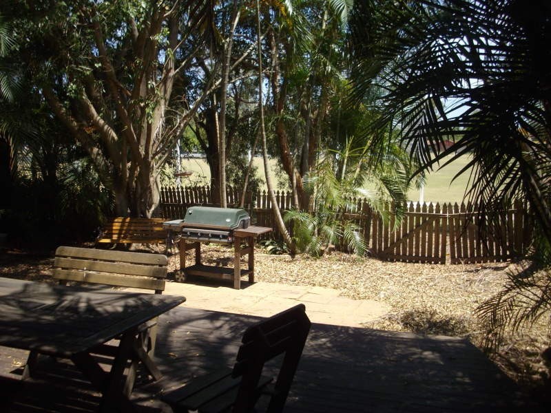 12 Chuter Ave, Southport QLD 4215