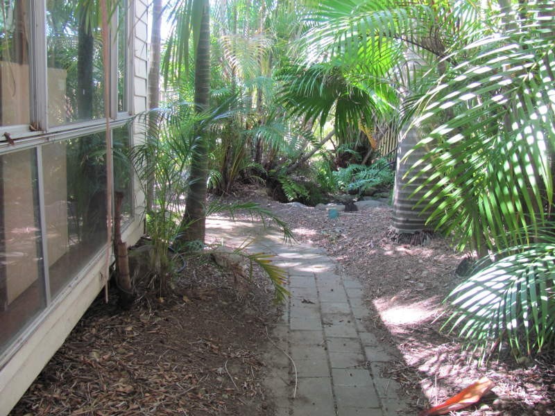 12 Chuter Ave, Southport QLD 4215