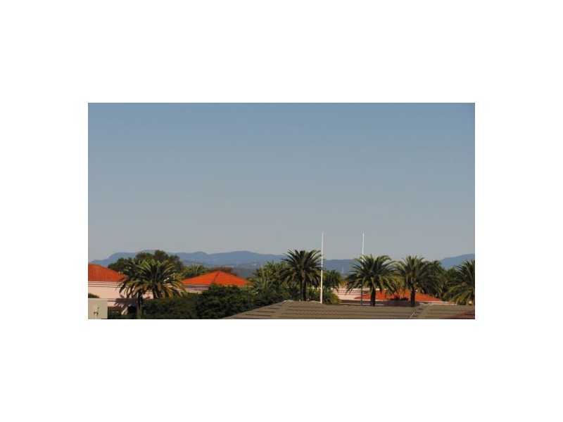 2 Activa, Hope Island QLD 4212