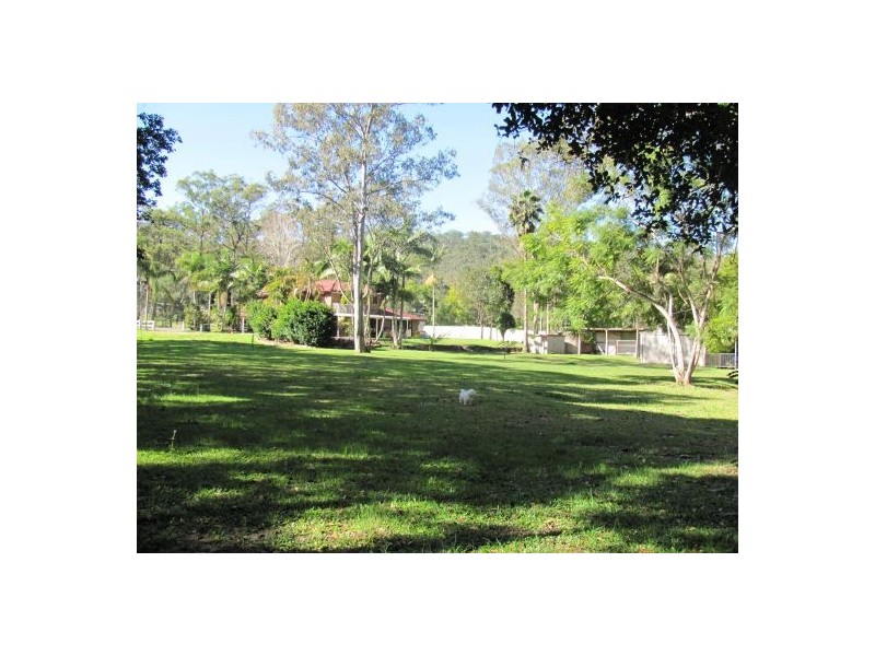 Wongawallan QLD 4210