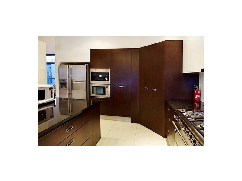 1671 Riverdale Dr, Hope Island QLD 4212