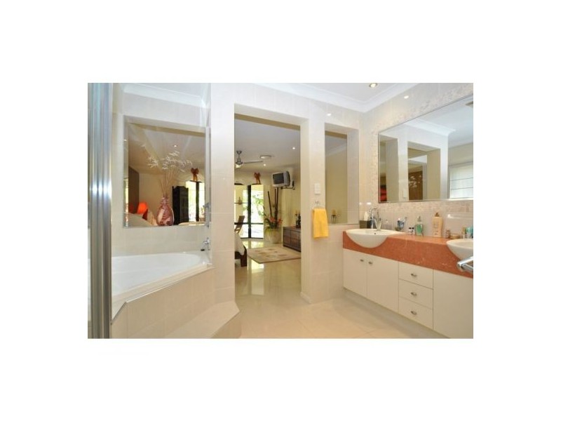 17 Rainbow, Coomera Waters QLD 4209