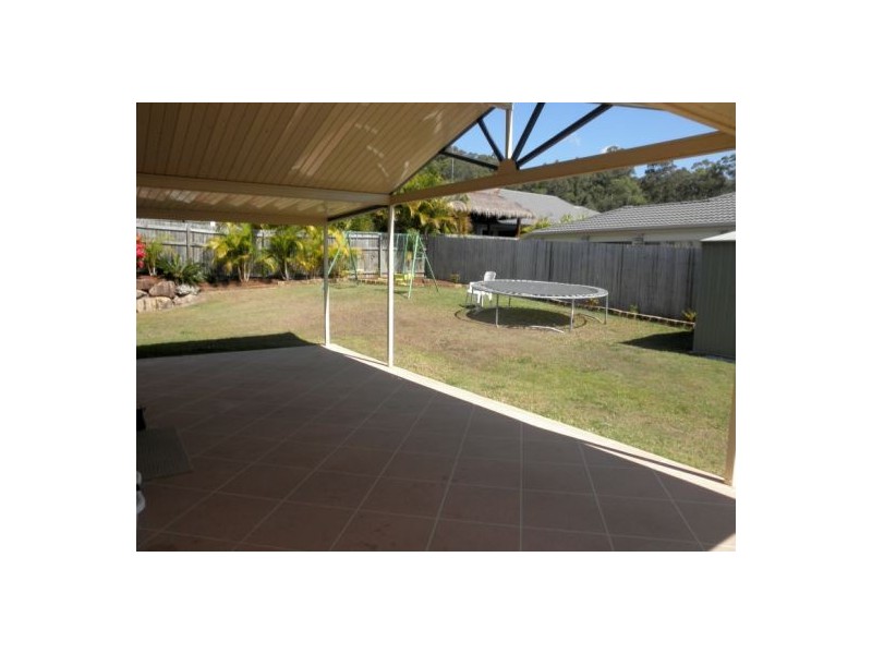17 Bluetail Cres, Upper Coomera QLD 4209