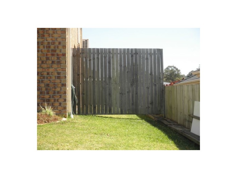 17 Bluetail Cres, Upper Coomera QLD 4209