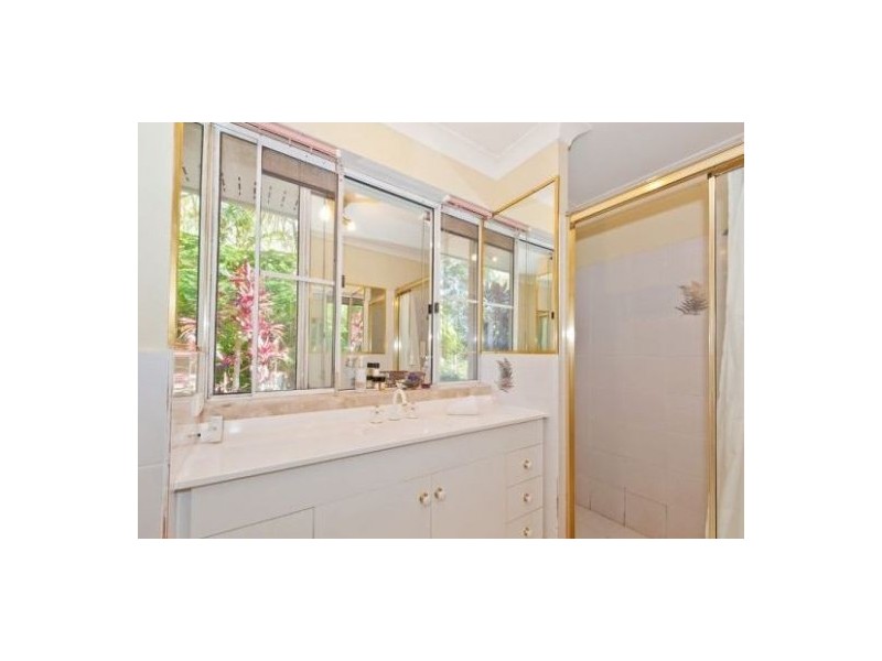 9 Nakula, Gaven QLD 4211