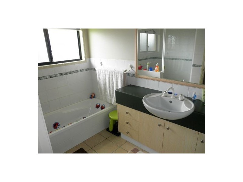 5 Nilkare Crt, Upper Coomera QLD 4209