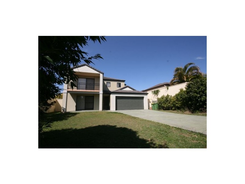 8 Katie Court, Arundel QLD 4214