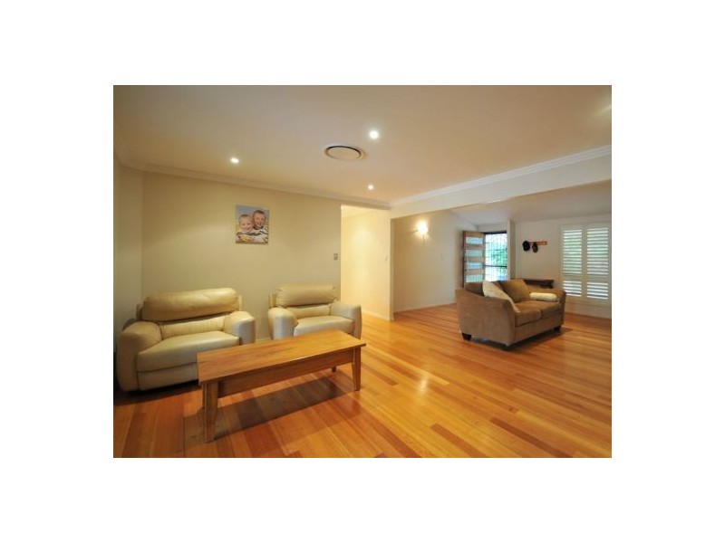 64 Worongary Road, Worongary QLD 4213