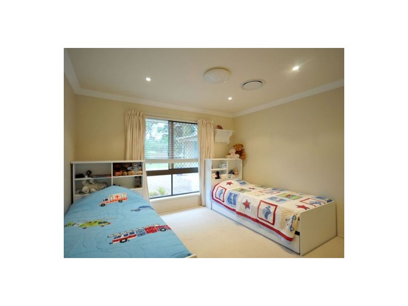 64 Worongary Road, Worongary QLD 4213