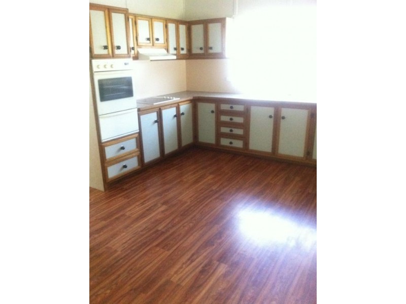 31 Curtis, Dalby QLD 4405