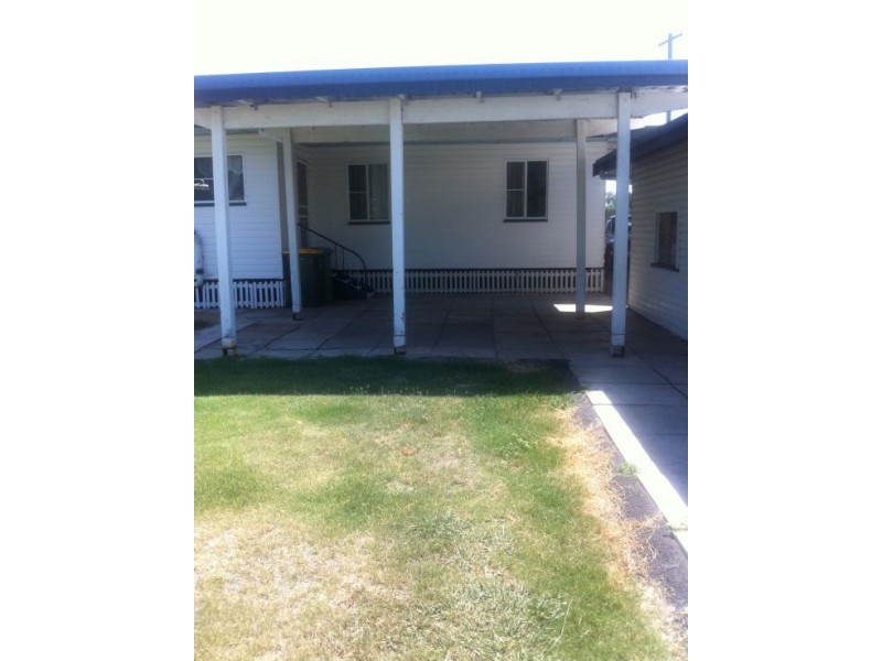 31 Curtis, Dalby QLD 4405