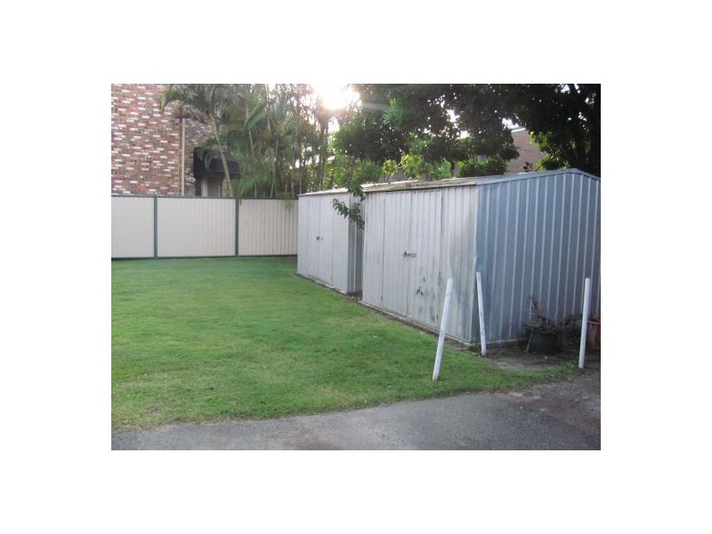 40 Brighton, Biggera Waters QLD 4216