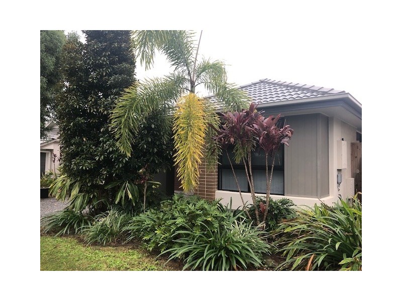 6 Chalk Circuit, North Lakes QLD 4509