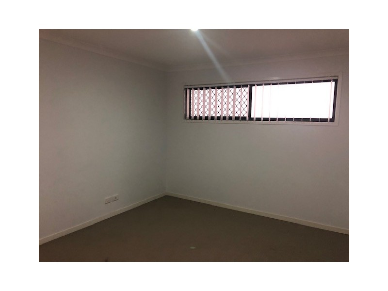 6 Chalk Circuit, North Lakes QLD 4509