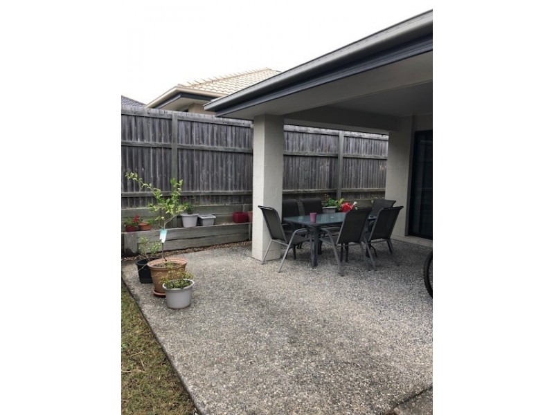 6 Chalk Circuit, North Lakes QLD 4509