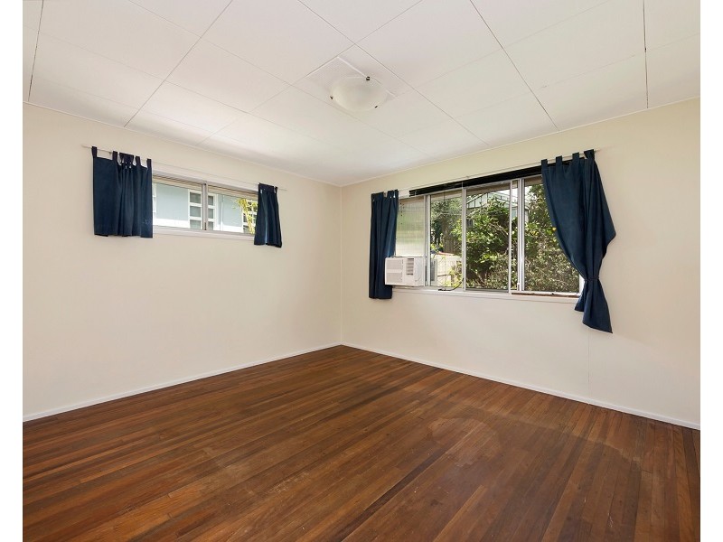 19 Vallely Street, Annerley QLD 4103