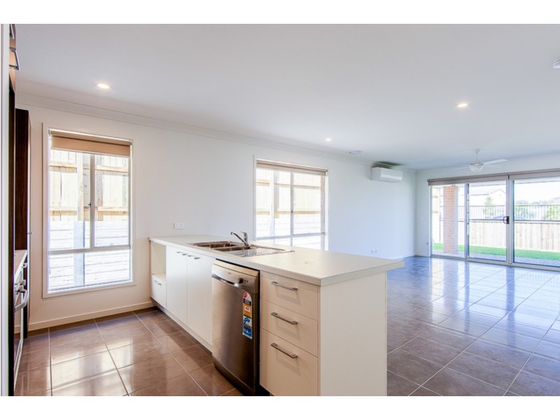 36 Naples Court, Redbank QLD 4301