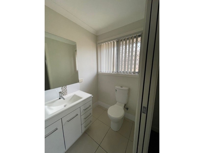 5/20 Armstrong Street, Petrie QLD 4502