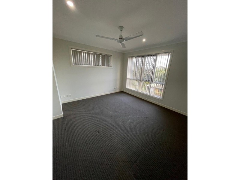 5/20 Armstrong Street, Petrie QLD 4502