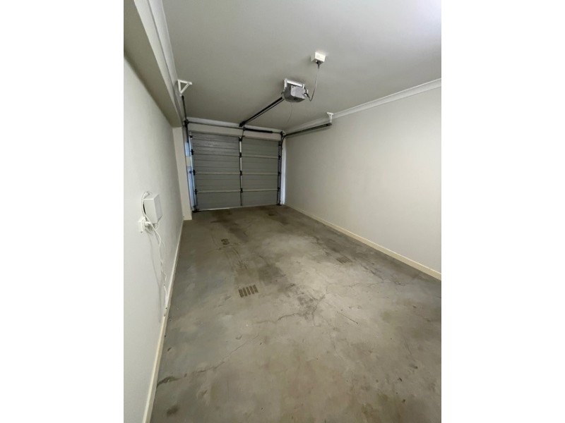 5/20 Armstrong Street, Petrie QLD 4502