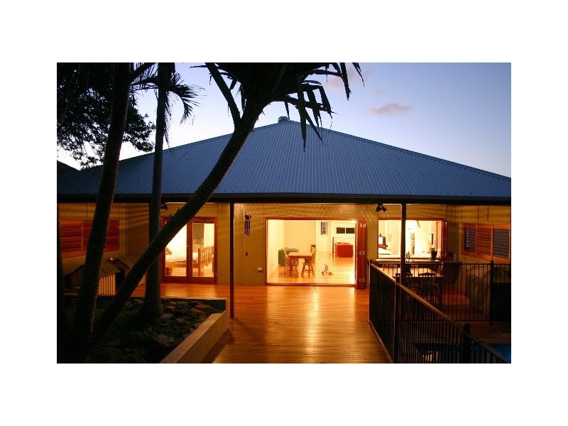 37 Lizzie Street, Bardon QLD 4065