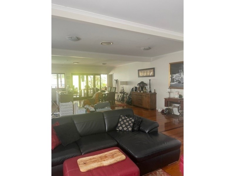 37 Lizzie Street, Bardon QLD 4065