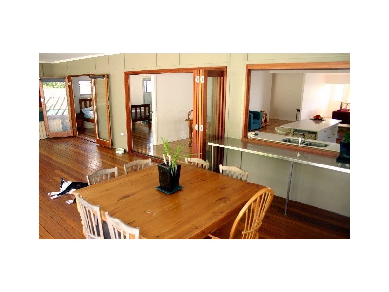 37 Lizzie Street, Bardon QLD 4065