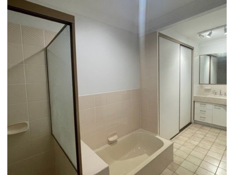 103 Riaweena Street, The Gap QLD 4061