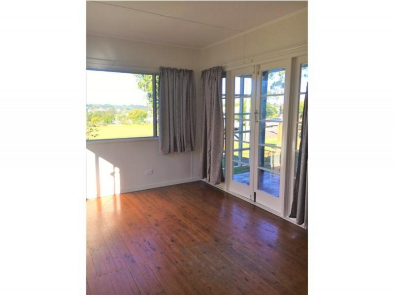 17 Primrose Street, Centenary Heights QLD 4350