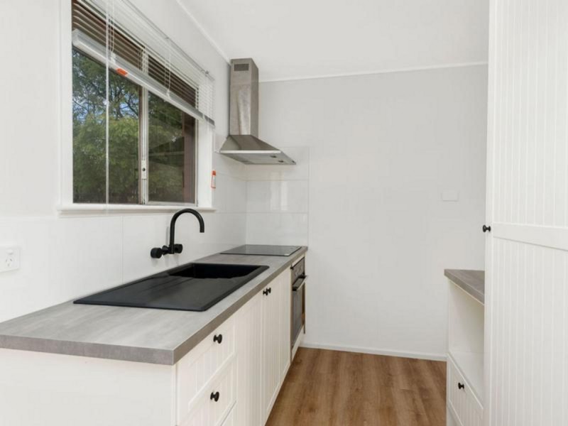 2/128 Long Street, Centenary Heights QLD 4350