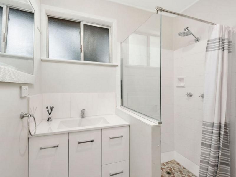 2/128 Long Street, Centenary Heights QLD 4350