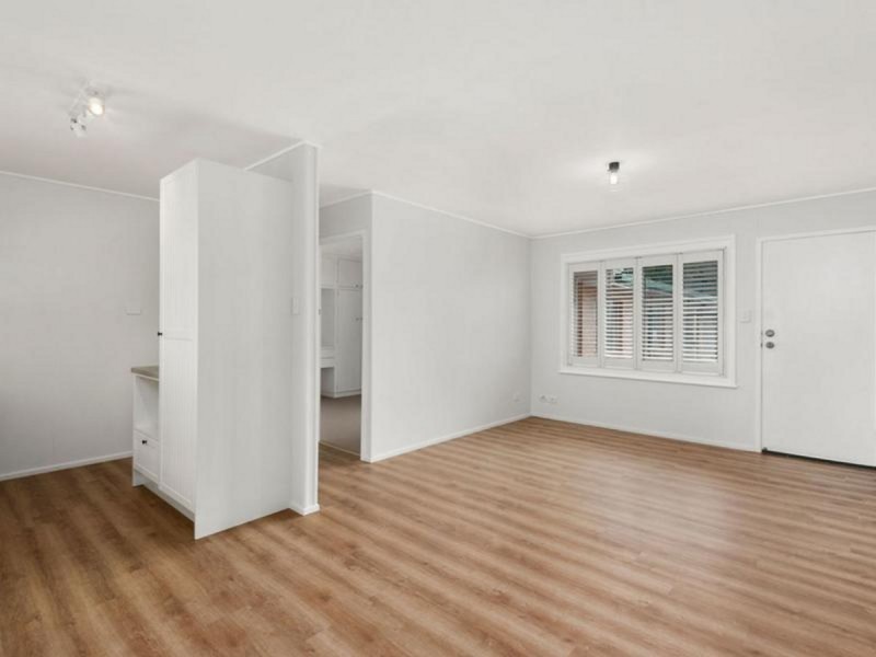 2/128 Long Street, Centenary Heights QLD 4350
