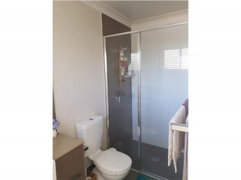 1/194 Alderley Street, Centenary Heights QLD 4350