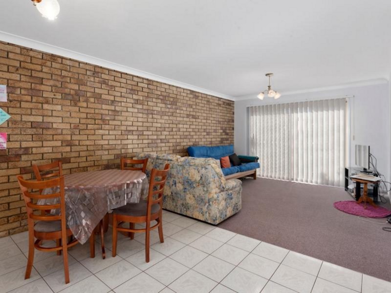 10 Carmen Street, Kearneys Spring QLD 4350