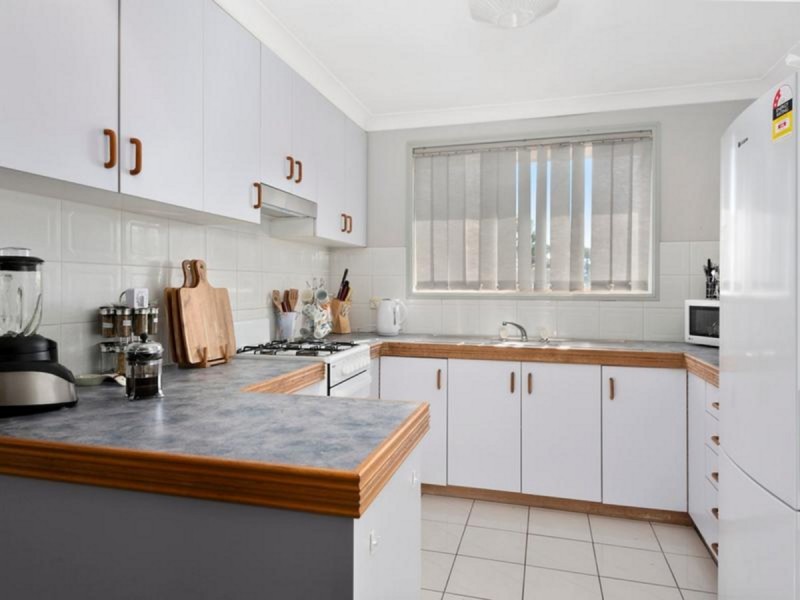 10 Carmen Street, Kearneys Spring QLD 4350
