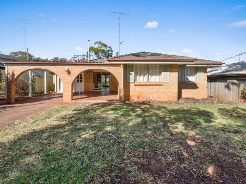 20 Weller Street, Rangeville QLD 4350