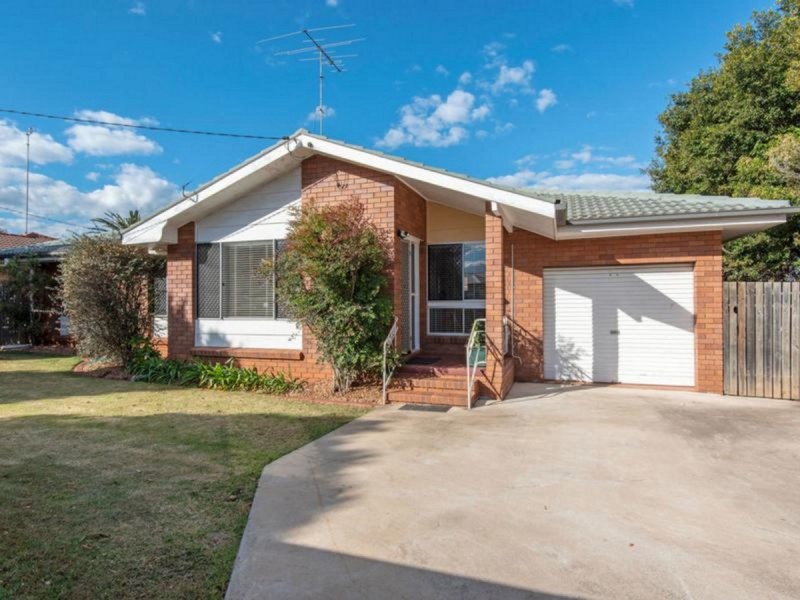 382 Greenwattle Street, Wilsonton QLD 4350