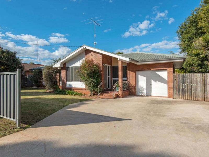 382 Greenwattle Street, Wilsonton QLD 4350